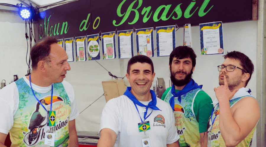 Les gérants du stand de Moun do brasil à Mont-de-Marsan